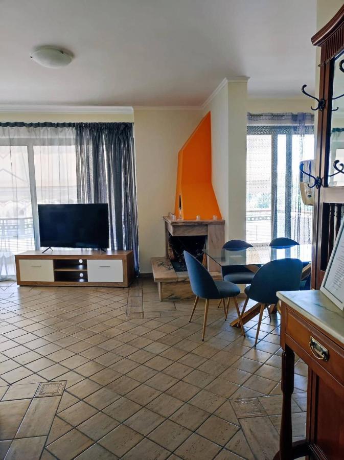 Nefeli City Apartments Patras Extérieur photo