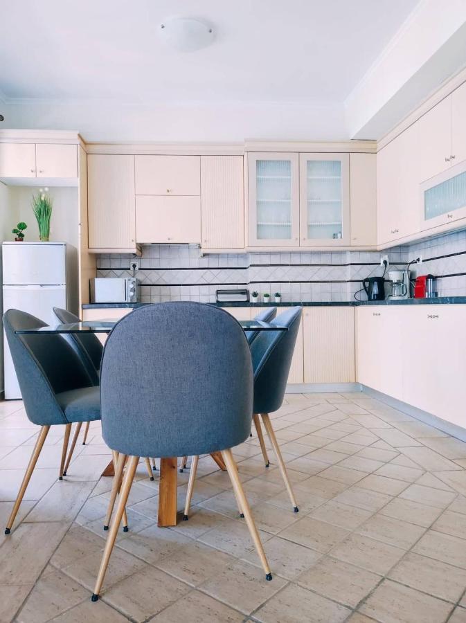 Nefeli City Apartments Patras Extérieur photo