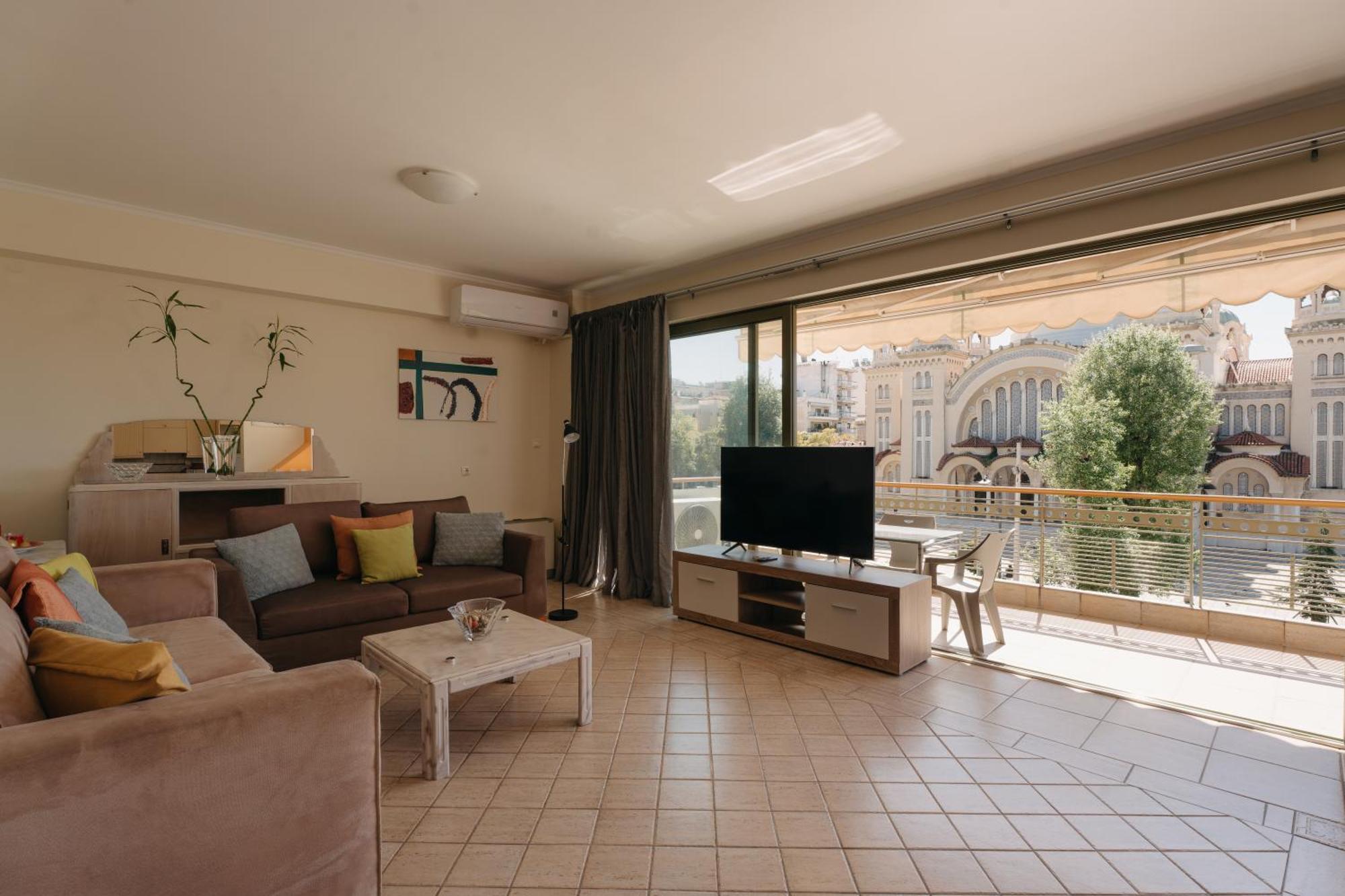 Nefeli City Apartments Patras Extérieur photo